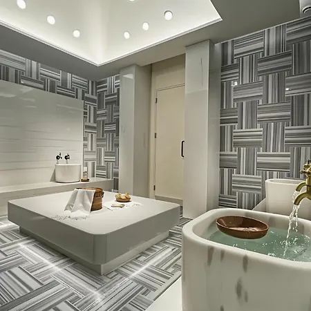 Luxury 5-star Seafront Apartamento *